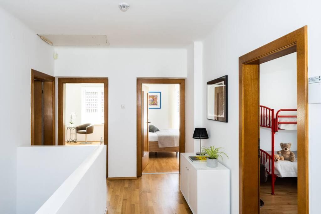 Schönes Ferienhaus mit Garten Pörtschach am Wörthersee Exterior foto